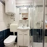 Mihaela Apartment *