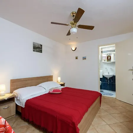 Apartment Mihaela *