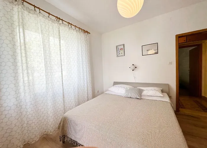 Mihaela Appartement *