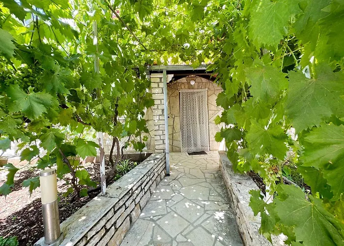 Mihaela Appartement *